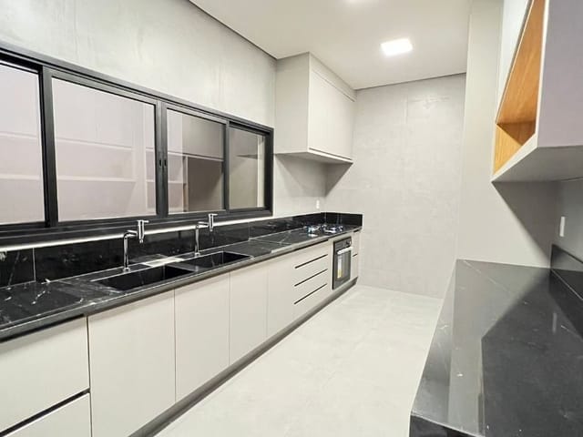 Foto do Casa - Casa com 3 dormitórios à venda, 225 m² por R$ 1.850.000,00 - Estância dos Ipês - Uberaba/MG | ZUCATO IMOBILIARIA LTDA
