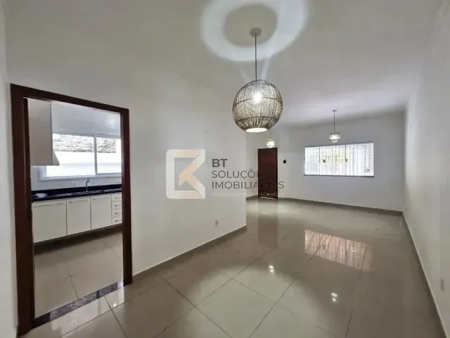 Casa 3 quartos e 2 banheiros, para alugar, no bairro Jardim Cristina em Indaiatuba