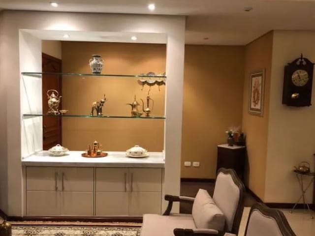 Casa com 600m² 5 quartos e 4 banheiros, à venda, no bairro Urbanova em São José dos Campos
