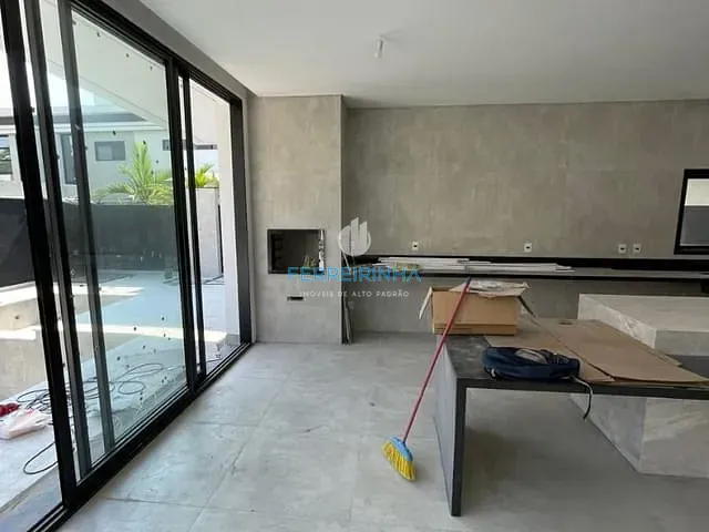 Casa com 450m² 5 quartos e 6 banheiros, à venda ou para alugar, no bairro Jardim do Golfe em São José dos Campos