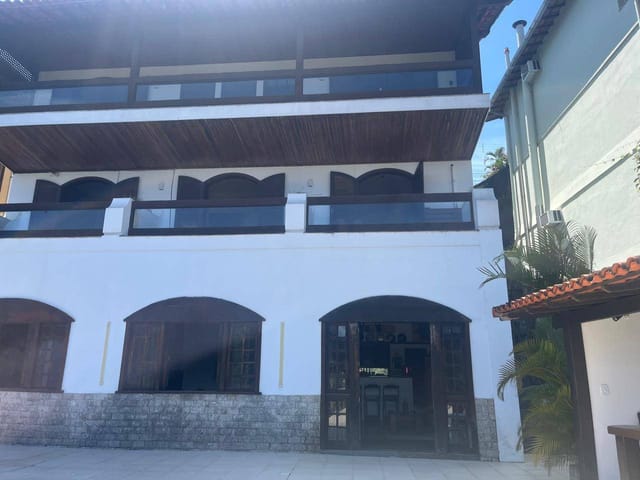 Casa 4 quartos e 5 banheiros, à venda, no bairro Centro em Petrópolis