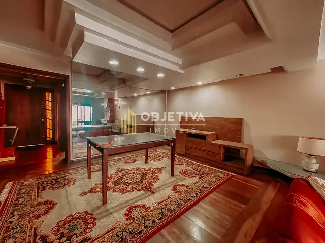 Casa com 600m² 4 quartos e 3 banheiros, à venda, no bairro Passo da Areia em Porto Alegre
