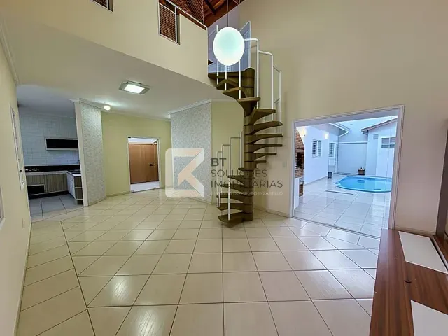 Casa 3 quartos e 2 banheiros, à venda ou para alugar, no bairro Jardim Europa em Indaiatuba