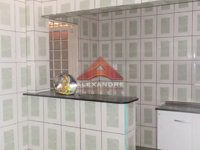 Casa com 125m² 2 quartos e 1 banheiro, à venda, no bairro Conjunto Residencial Galo Branco em São José dos Campos
