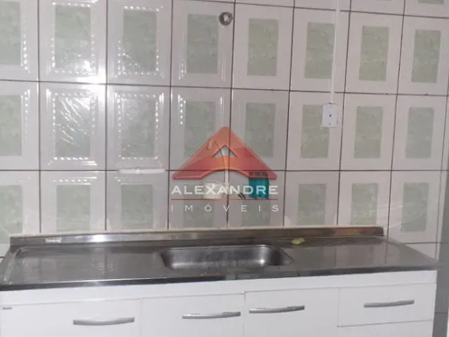 Casa com 125m² 2 quartos e 1 banheiro, à venda, no bairro Conjunto Residencial Galo Branco em São José dos Campos