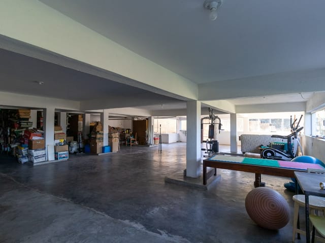 Casa com 1787m² 6 quartos e 8 banheiros, à venda, no bairro Guarapiranga em São Paulo