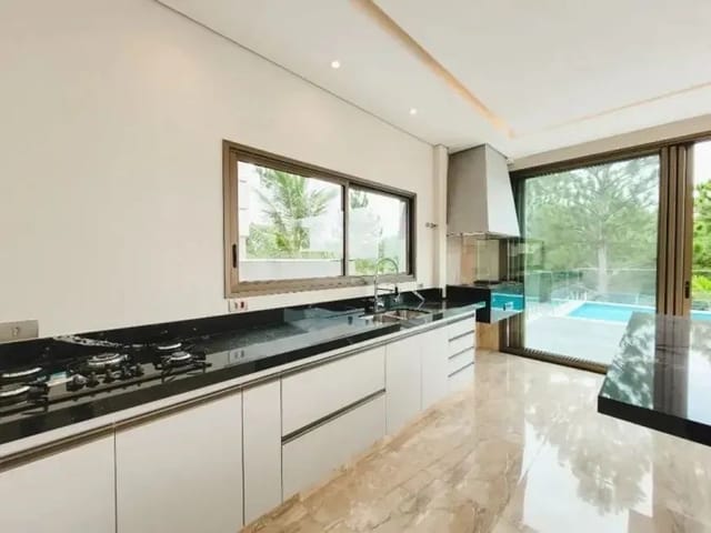 Casa com 532m² 4 quartos e 5 banheiros, à venda, no bairro Residencial Tambore em Barueri