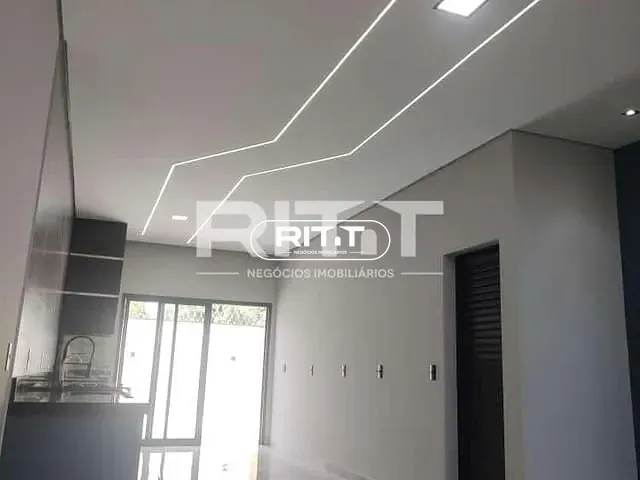 Casa com 250m² 3 quartos e 2 banheiros, à venda, no bairro Jardim Planalto em Monte Mor