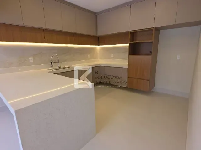 Casa com 285m² 3 quartos e 3 banheiros, à venda, no bairro Vila Rubens em Indaiatuba