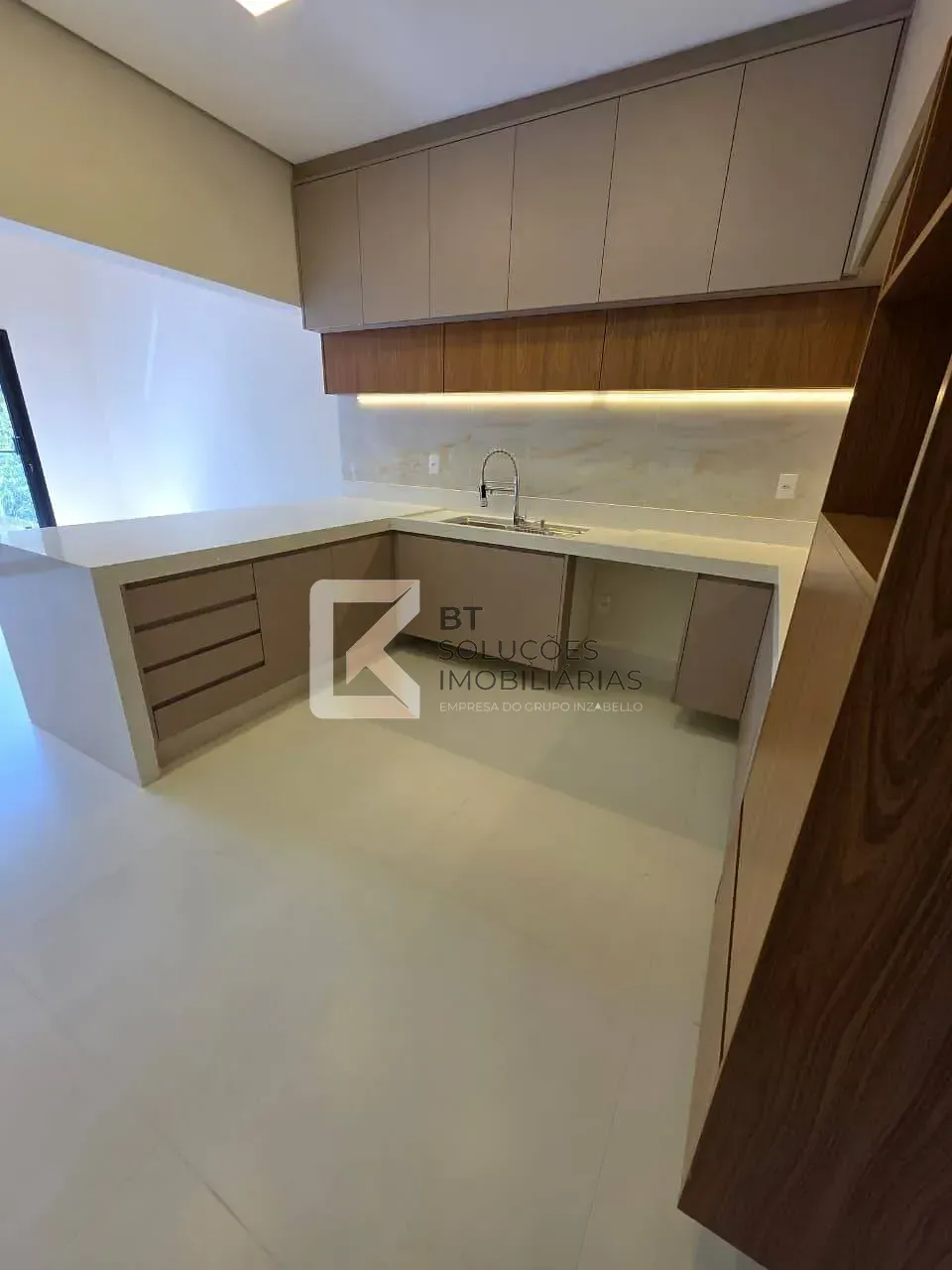 Casa, 3 quartos, 300 m² - Foto 6