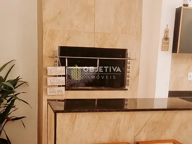 Casa 3 quartos e 1 banheiro, à venda, no bairro Jardim Botânico em Porto Alegre