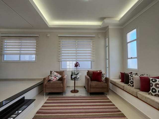 Casa com 256m² 4 quartos e 3 banheiros, à venda, no bairro Urbanova em São José Dos Campos