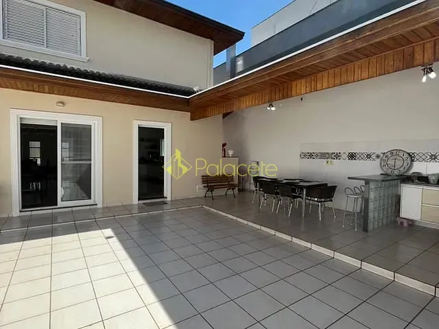 Casa com 256m² 4 quartos e 3 banheiros, à venda, no bairro Urbanova em São José Dos Campos