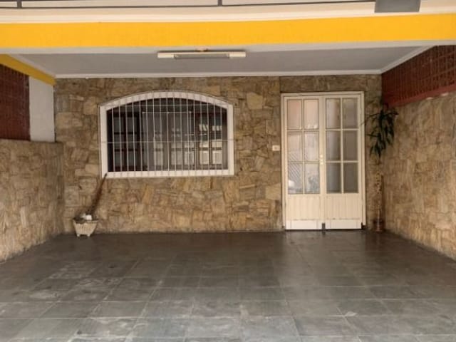 Casa com 200m² 4 quartos e 1 banheiro, à venda, no bairro Umuarama em Osasco