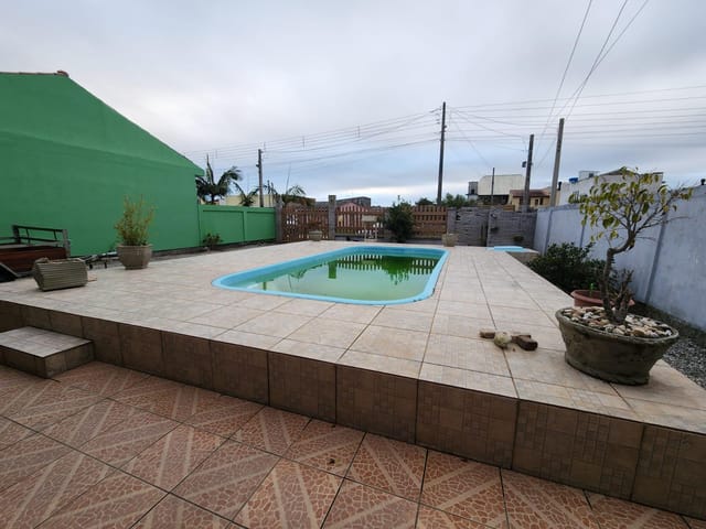 Casa 3 quartos e 2 banheiros, à venda, no bairro Laranjal em Pelotas