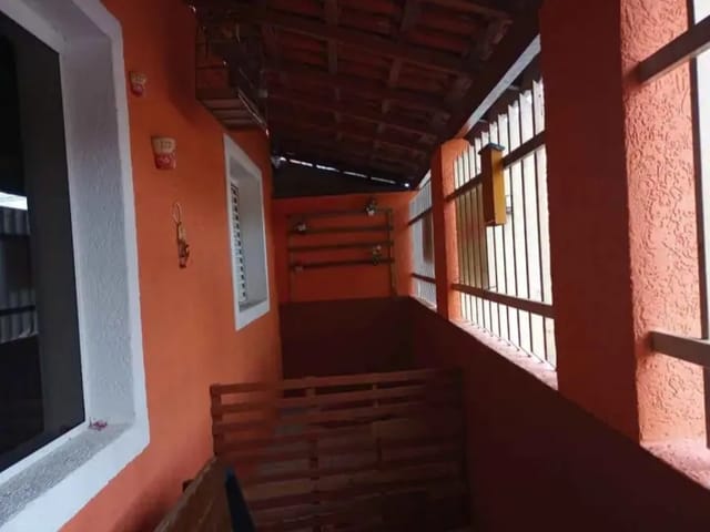 Casa com 250m², à venda, no bairro Parque Senhor do Bonfim em Taubaté