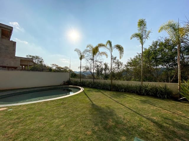Casa com 450m² 4 quartos e 7 banheiros, à venda, no bairro Alphaville em Santana de Parnaíba