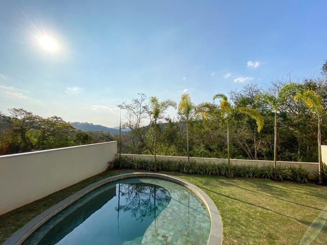 Casa com 450m² 4 quartos e 7 banheiros, à venda, no bairro Alphaville em Santana de Parnaíba