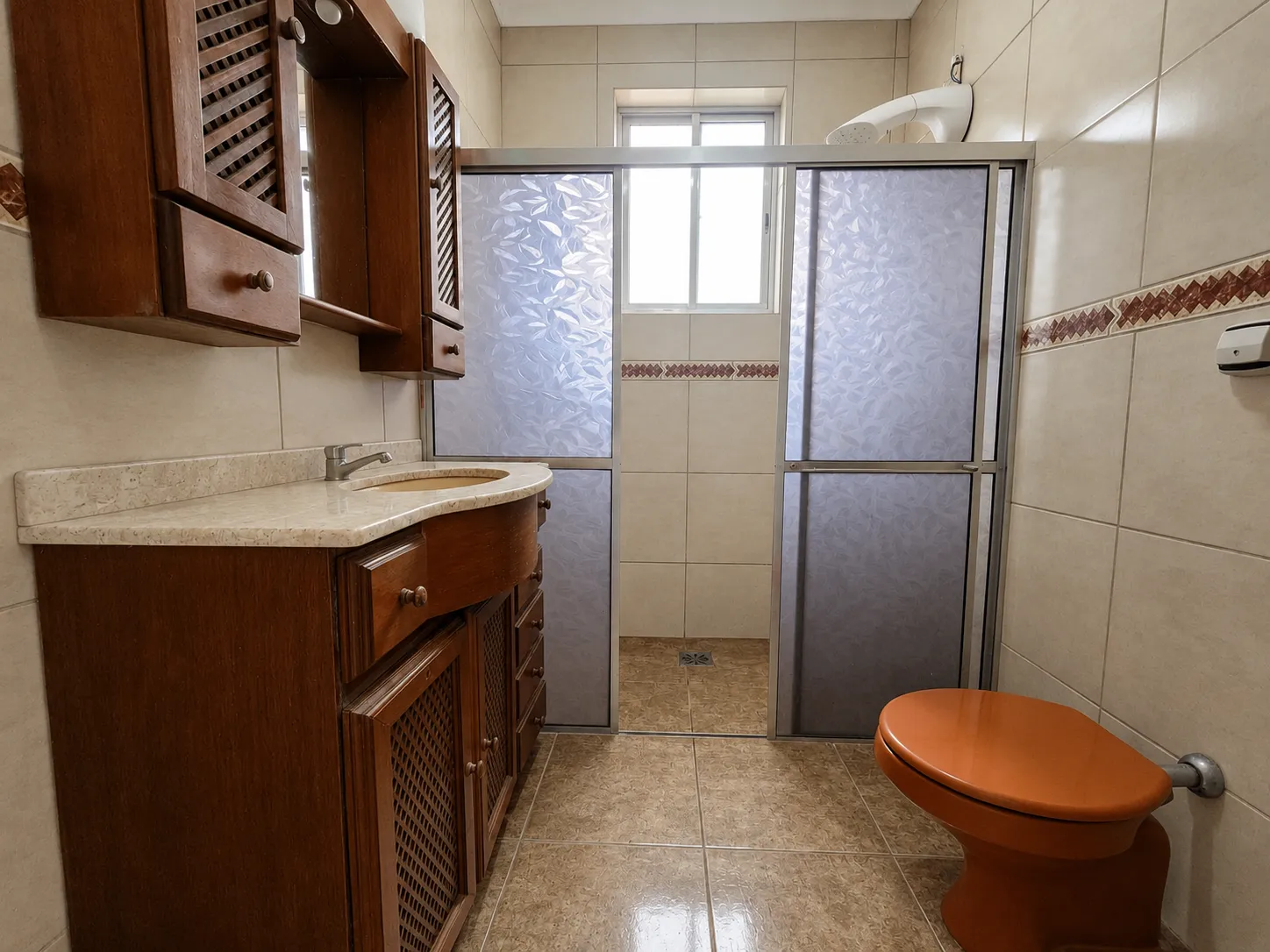Casa à venda no centro de Pelotas - 114 m², 2 quartos, sala com lareira, ótima posição solar e amplo pátio aos fundos. - 7