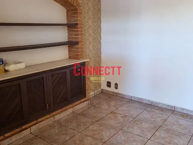 Casa com 250m² 4 quartos e 3 banheiros, à venda, no bairro Sumarezinho em Ribeirão Preto