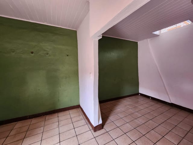 Casa 1 quarto e 1 banheiro, à venda, no bairro Retiro em Petrópolis