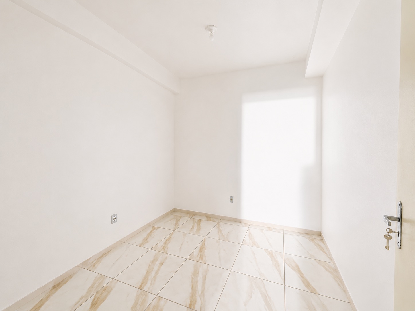 Casa residencial e comercial à venda no centro de Pelotas - 167 m², todo reformado com acabamentos modernos e ampla área nos fundos. - 8