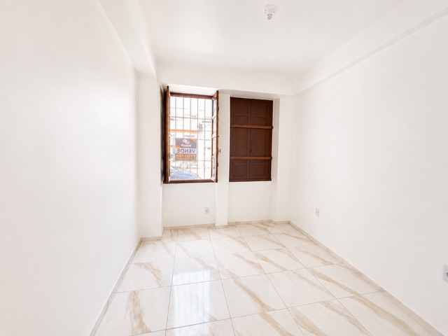 Casa à venda, no bairro Centro em Pelotas