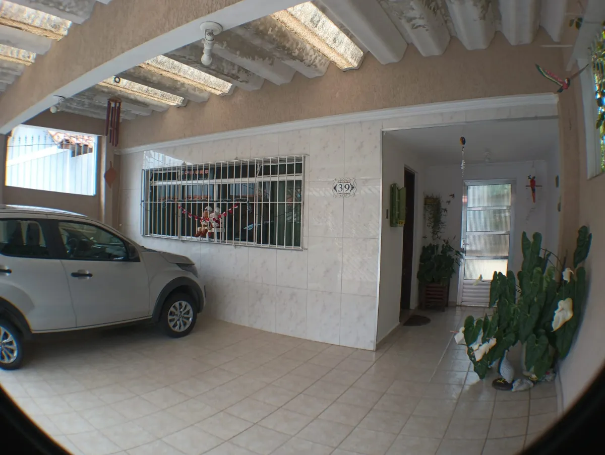 Casa para venda em Jardim São Judas Tadeu com 3 quartos, sendo 1 suíte, 209m²
