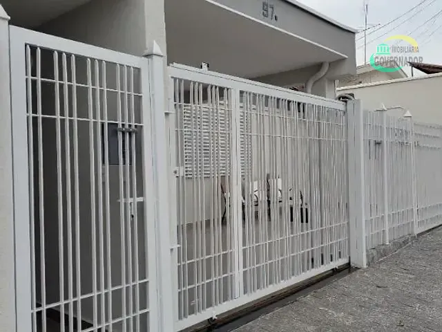 Casa com 250m² 3 quartos e 2 banheiros, à venda, no bairro Jardim García em Campinas