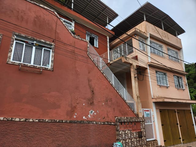 Casa 1 quarto e 1 banheiro, à venda, no bairro Retiro em Petrópolis