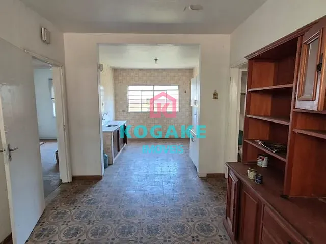 Casa com 300m² 3 quartos e 1 banheiro, à venda, no bairro Monte Castelo em São José dos Campos