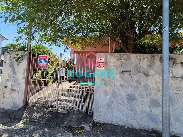 Casa com 300m² 3 quartos e 1 banheiro, à venda, no bairro Monte Castelo em São José dos Campos