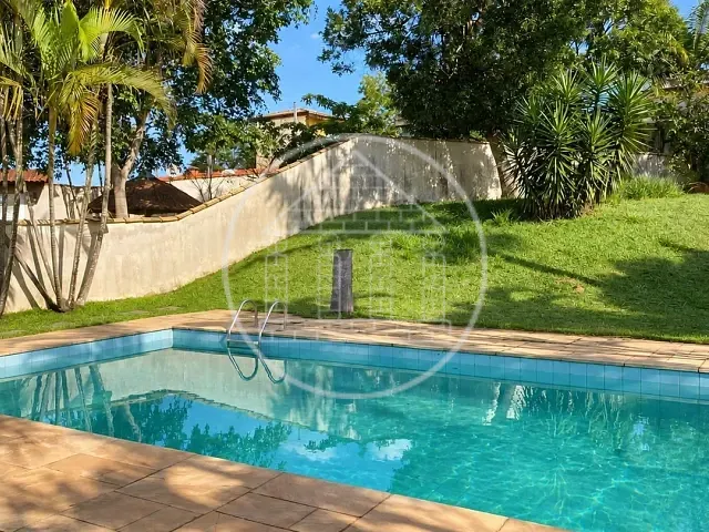 Casa com 1217m² 2 quartos e 3 banheiros, à venda ou para alugar, no bairro Jardim das Palmeiras (Zona Sul) em São Paulo