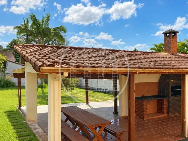Casa com 1217m² 2 quartos e 3 banheiros, à venda ou para alugar, no bairro Jardim das Palmeiras (Zona Sul) em São Paulo