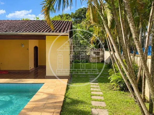 Casa com 1217m² 2 quartos e 3 banheiros, à venda ou para alugar, no bairro Jardim das Palmeiras (Zona Sul) em São Paulo