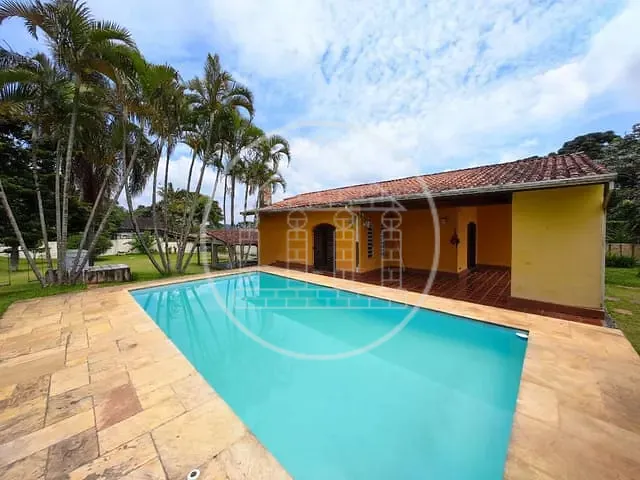 Casa com 1217m² 2 quartos e 3 banheiros, à venda ou para alugar, no bairro Jardim das Palmeiras (Zona Sul) em São Paulo