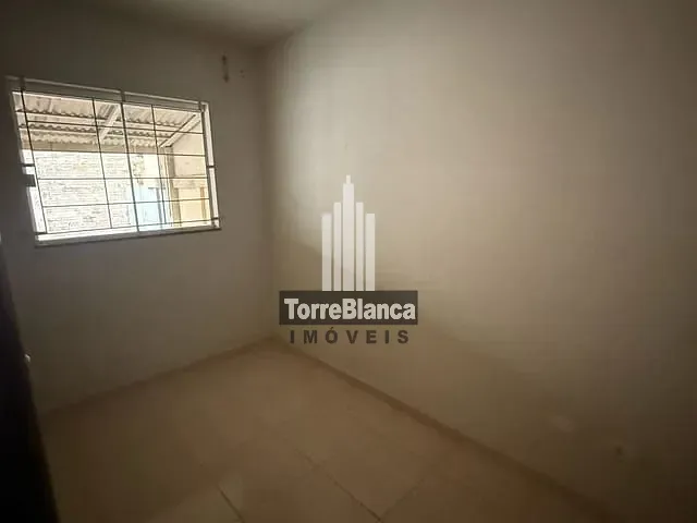 Casa com 40m² 2 quartos e 1 banheiro, à venda, no bairro Uvaranas em Ponta Grossa