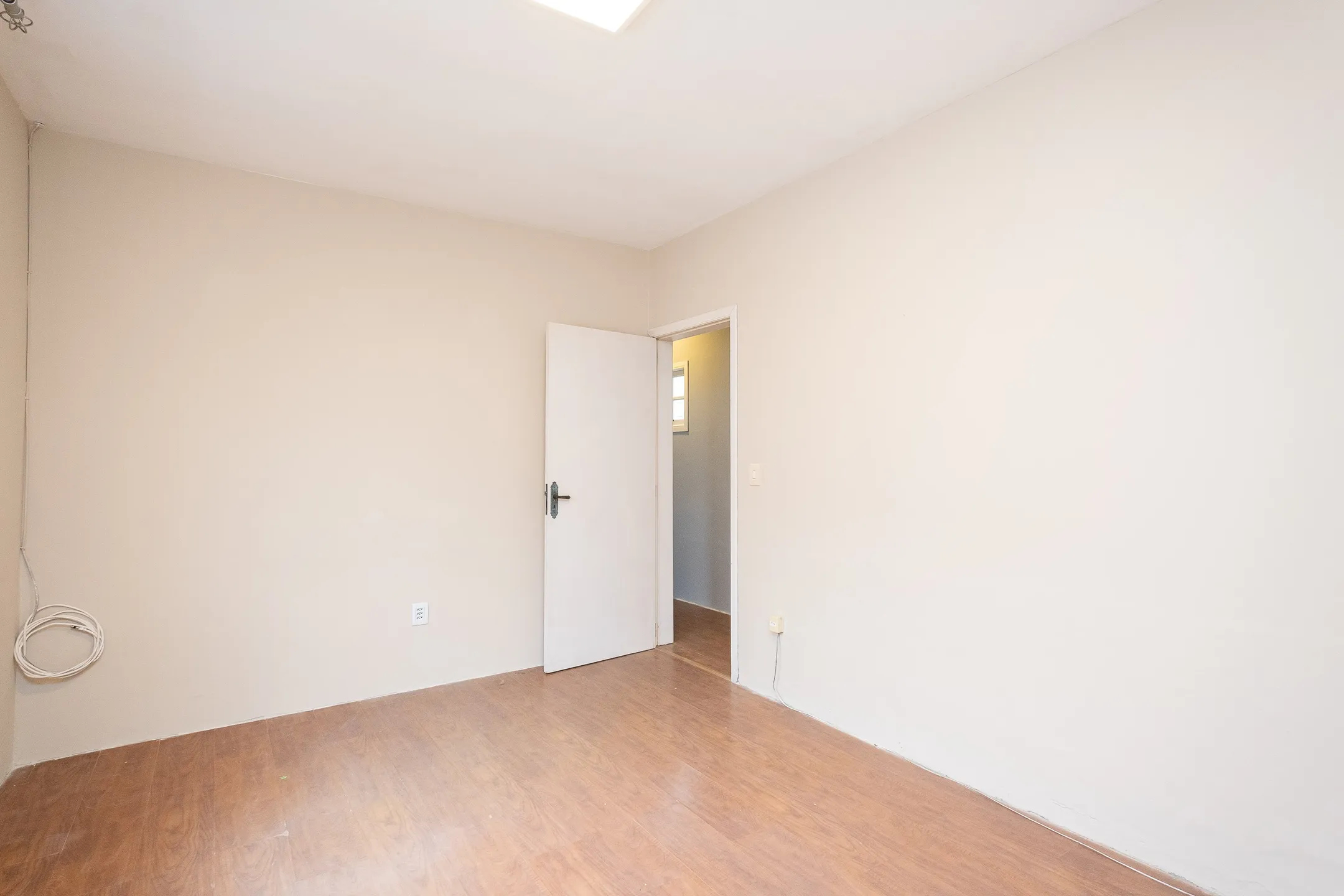 Casa à venda na Cohab Areal, Pelotas - 160 m², 3 quartos (sendo 1 suíte), sala com lareira, espaço gourmet com churrasqueira e pátio aos fundos. - 11
