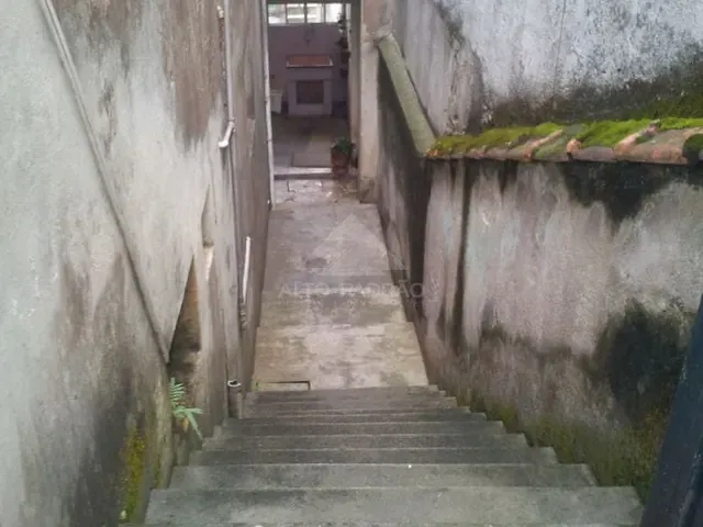 Casa à venda, no bairro Parque das Américas em Mauá
