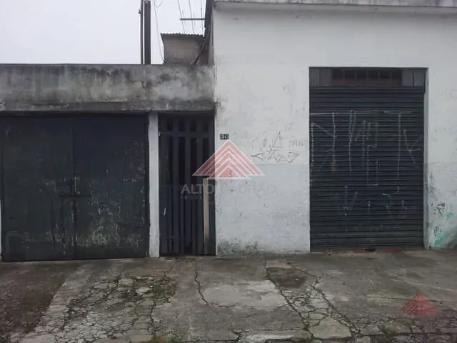 Casa à venda, no bairro Parque das Américas em Mauá