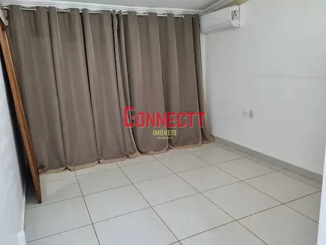 Casa com 298m² 3 quartos e 2 banheiros, à venda, no bairro Parque dos Bandeirantes em Ribeirão Preto