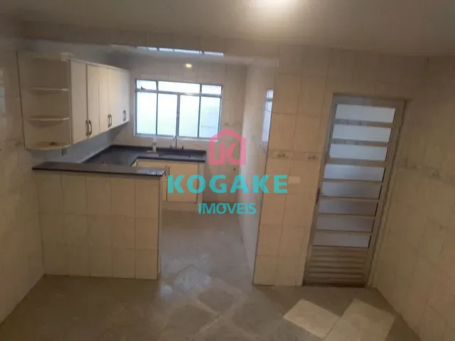 Sobrado com 130m² 4 quartos e 2 banheiros, para alugar, no bairro Centro em São José dos Campos