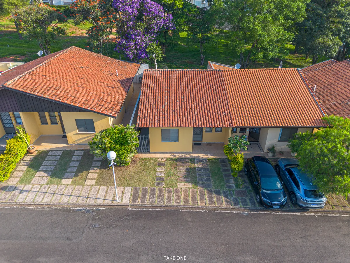 Casa no condomínio Blumen-Hof para venda com 3 quartos, sendo 1 suíte, 80m²