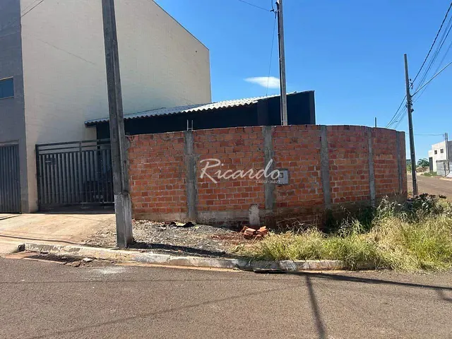 Casa com 158m² 3 quartos e 2 banheiros, à venda, no bairro Jardim Primavera em Apucarana