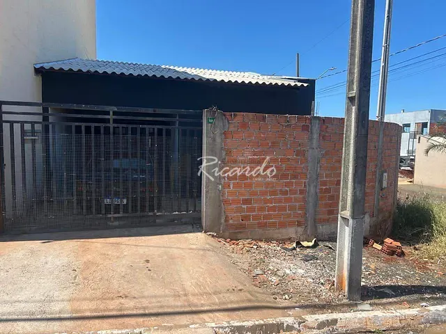 Casa com 158m² 3 quartos e 2 banheiros, à venda, no bairro Jardim Primavera em Apucarana