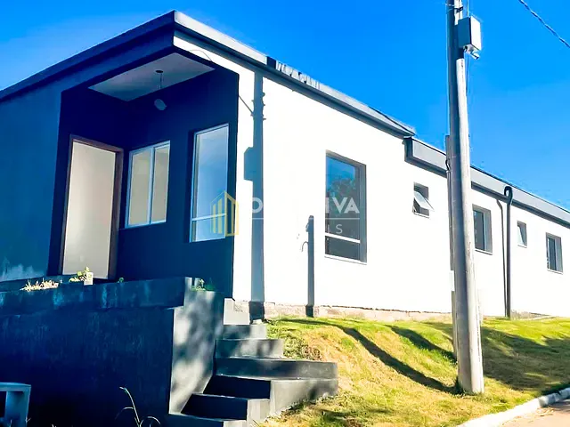 Casa 2 quartos e 1 banheiro, à venda, no bairro Cocão em Viamão