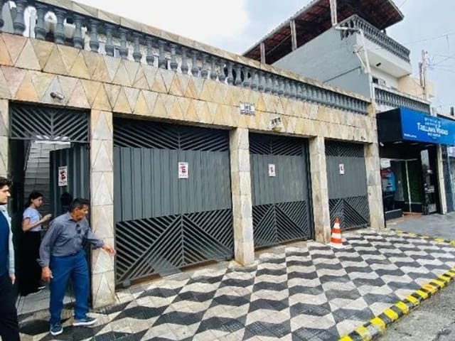 Casa com 339m² 8 quartos e 5 banheiros, à venda, no bairro Jardim São Jorge em São Paulo