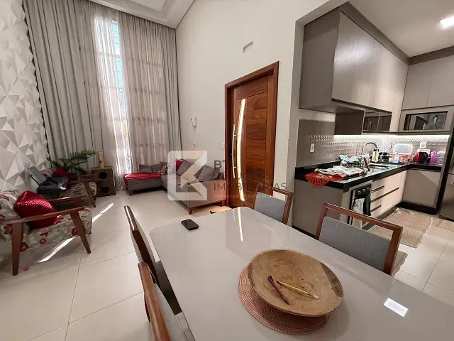 Casa com 177m² 3 quartos e 2 banheiros, à venda, no bairro Jardins do Império em Indaiatuba