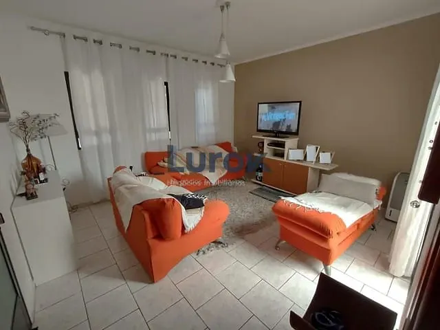 Casa com 220m² 2 quartos e 2 banheiros, à venda, no bairro Parque dos Cocais em Valinhos