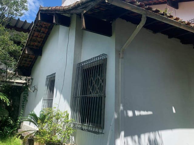 Casa com 812m² 5 quartos e 4 banheiros, à venda ou para alugar, no bairro Quitandinha em Petrópolis